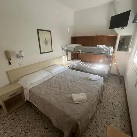 Residenza La Fenice Hotel 3*